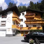 בית הארחה Haus Waldheim 3*