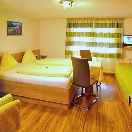 Haus Waldheim Guest house 3*