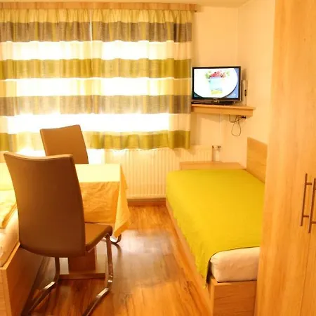 Haus Waldheim ゲストハウス