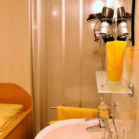 Haus Waldheim 3* ザンクト・レオンハルト・イム・ピッツタール